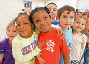 Video: Louisville Mother and Daughter Make It Their Mission to Feed JCPS Students